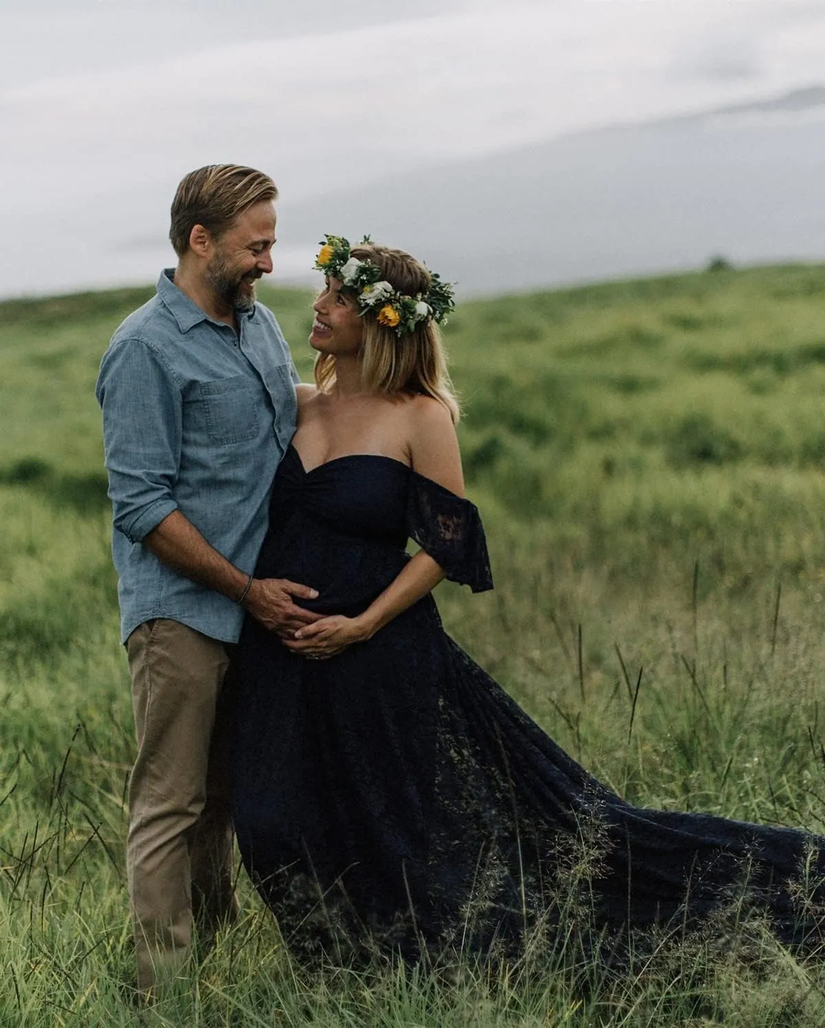ZIUMUDY Photography Maternity Dress Off Shoulder Lace Baby Shower Pregnant Wedding Dress